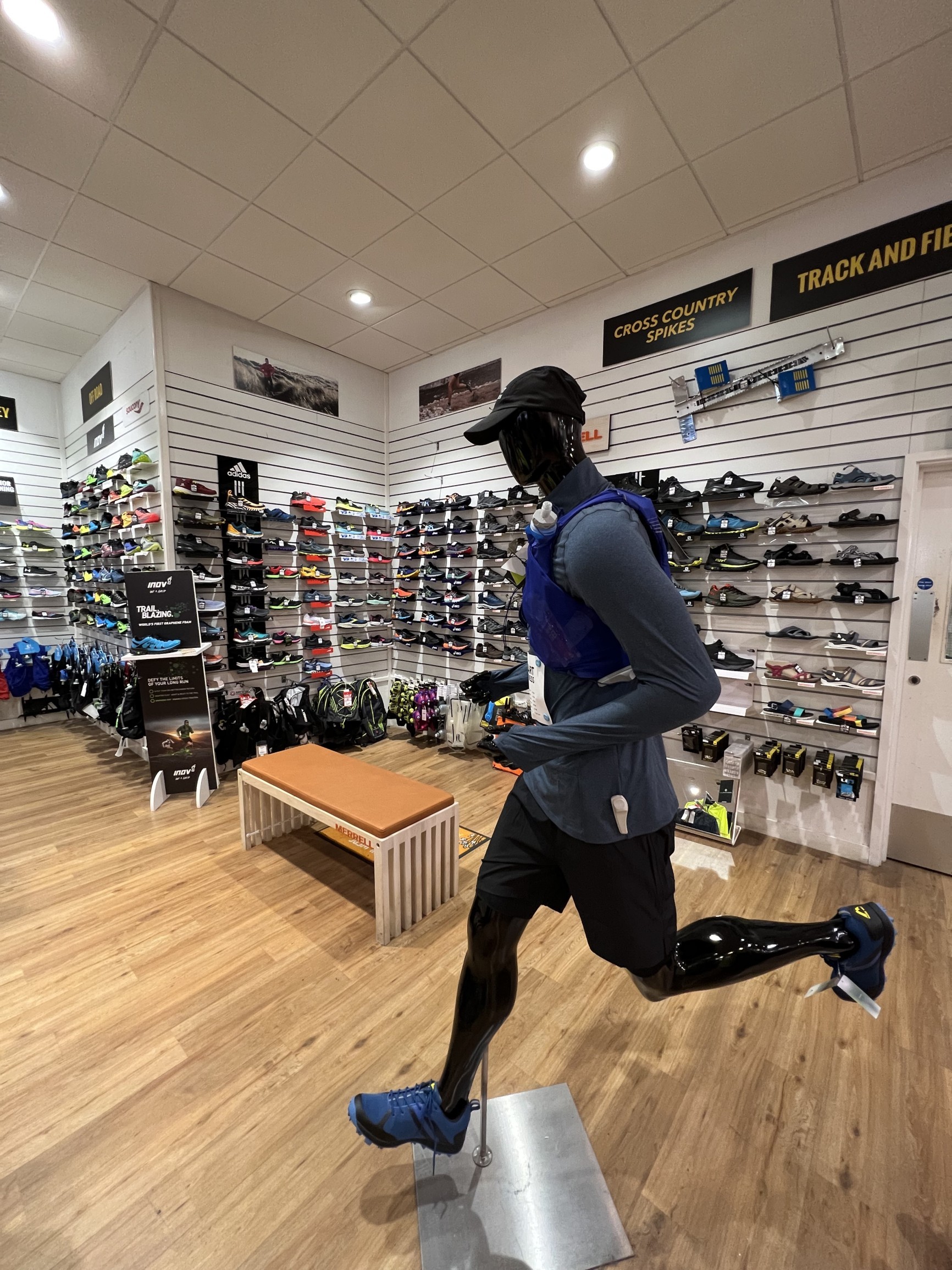 Running equipment outlet store